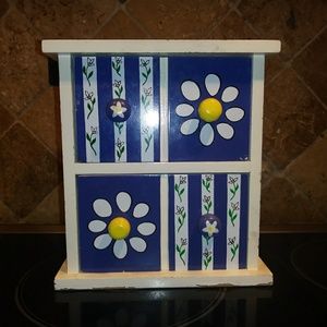 Two drawer jewelry chest
